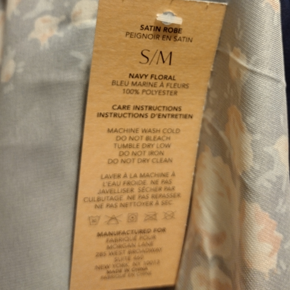 Morgan Lane Satin Robe - Picture 7 of 8